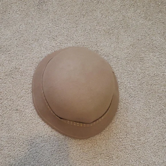 Wool hat - Picture 3 of 5